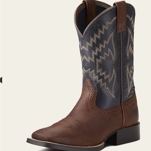 Ariat cowboy boots size 2